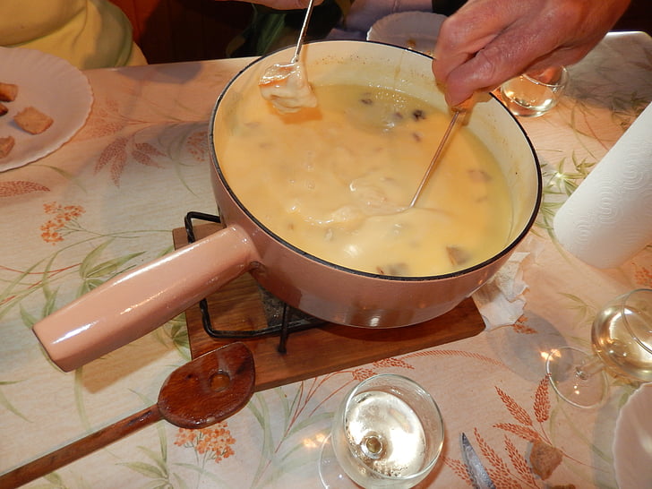 pan, cheese, mountain, food, human Hand, table, homemade