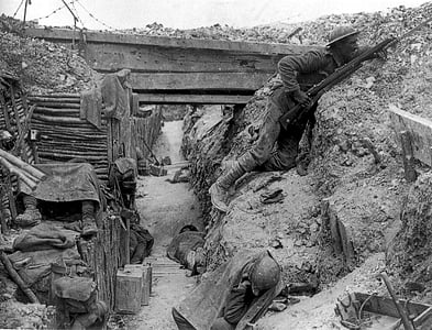 Trench, Erster Weltkrieg, Krieg, Cheshire regiment, 1916, Soldaten, schwarz / weiß