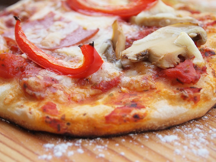 Pizza, pizzat, juusto, sienet, tomaatit, paprika, Italia