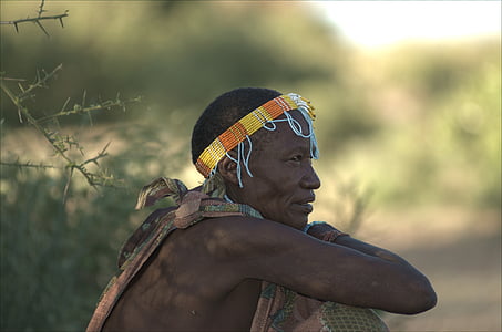 Hadzabové kmen lady Boss, Severní Tanzanie, Savannah, muži, lidé, domorodé kultury, kultur