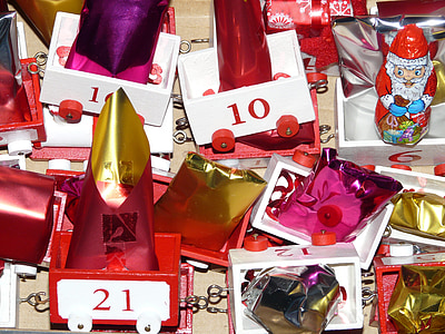 Calendari d'Advent, regals, Nicolau, tren, vagons, dinar, sorpresa