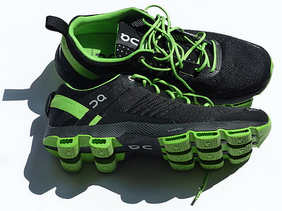 calçat esportiu, sabatilles Running, sabatilles d'esport, sabates de Marató, sabates, verd, negre