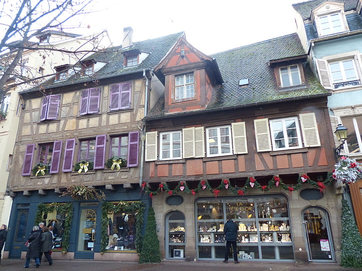 Стария град, Коледа, домове, капаци на прозорци