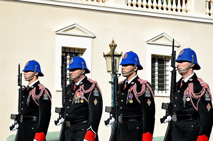 охоронець, Зміна гвардії, Монако, Палац Монако