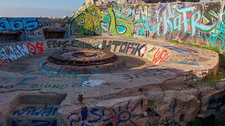 Marseille, Bunker, Calanque, Graffiti, Tag