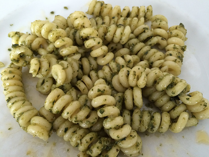 Pesto, Nudeln, Mittagessen, Italien, sehr lecker, Basilikum, Nationalgericht