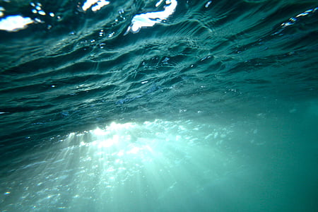 photo, corps, eau, sous l’eau, rayons de soleil, océan, mer