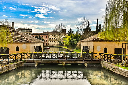 Portogruaro, Veneto, Venise, Italie, canal, eau, jours fériés