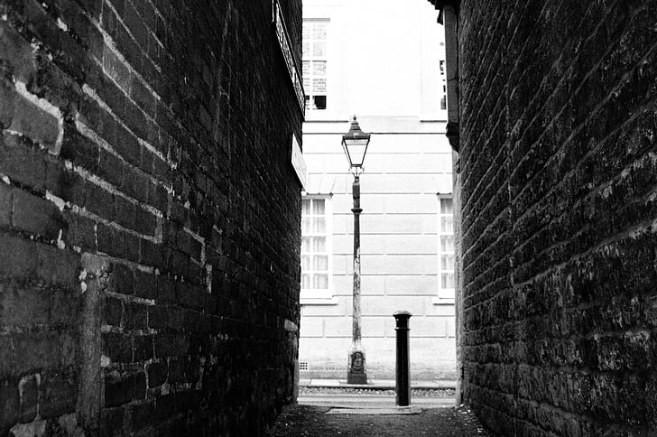 alleyway, lamp, alley, light, narrow, architecture, dark