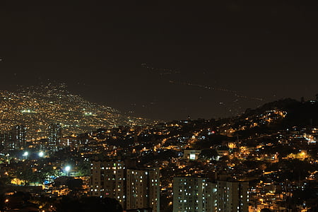 noční, Medellín, město, Kolumbie, Panoráma města