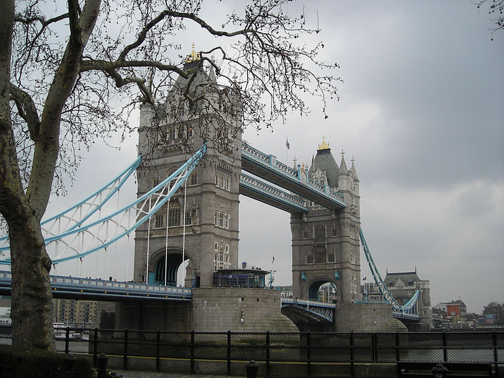 Tower bridge, Londyn, Most, chmury