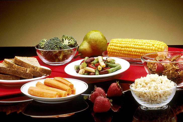sund mad, frugt, grøntsager, brød, korn, diætetiske, magt