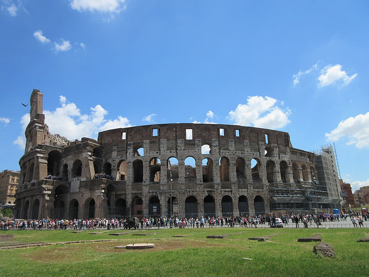 turistik tesis, Roma, tarihi
