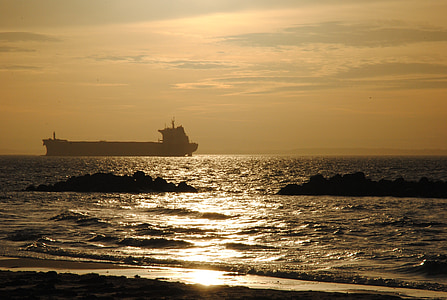 barco, luz de fondo, Costa, puesta de sol
