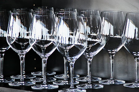 стъкло, вино, стъклени чаши със столче, напитка, дегустация, чаши за вино, Предлагащ