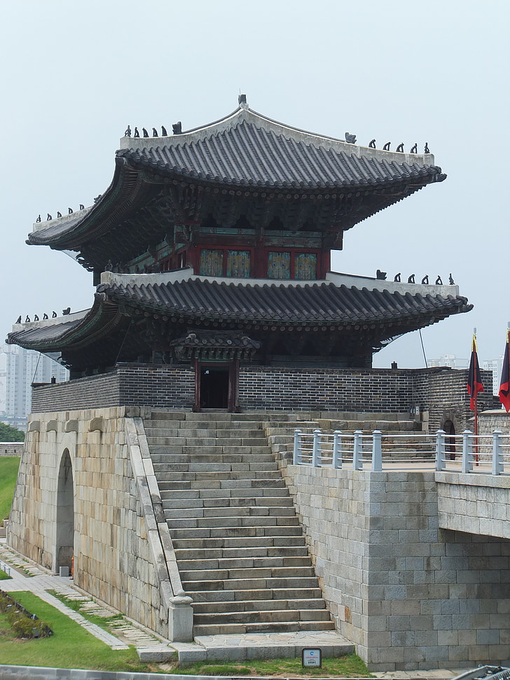 Suwon, Suwon hwaseong, Château