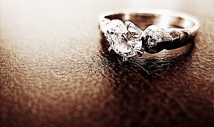 ring, diamond, jewelry, engagement, wedding, jewel, gift