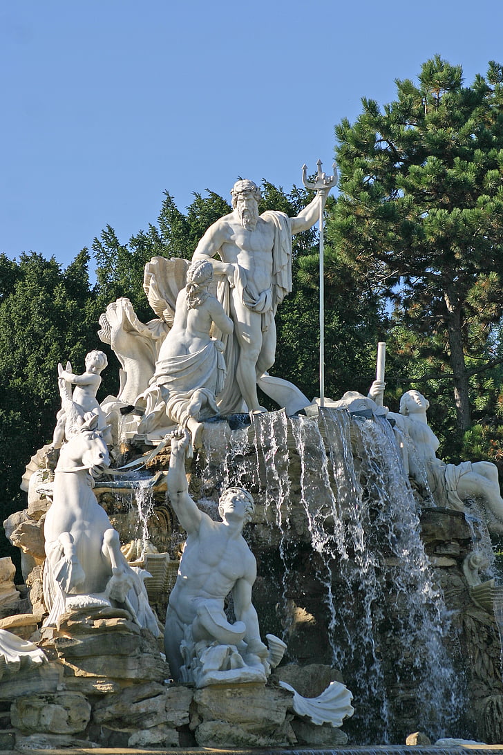 sculpture, la fontaine de neptune, Parc de Schönbrunn, Vienne, Autriche