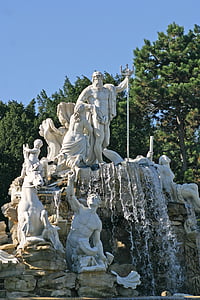 patung, air mancur neptune, Taman Schönbrunn, Wina, Austria