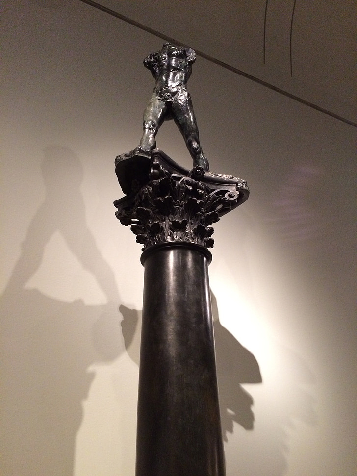 Auguste rodin, escultura, o homem de pé, exposição de arte, mostra de arte, metal, pessoas
