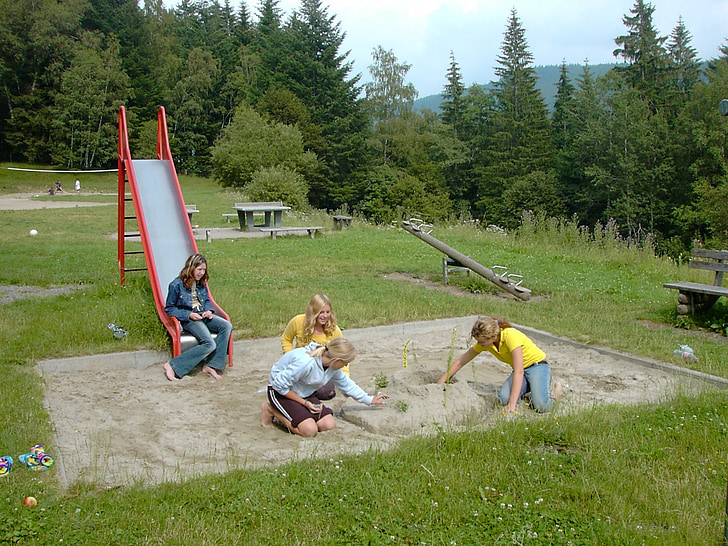 Parque infantil, poço de areia, slide, Ver viu, menina, veltishof youth hostel, Prado