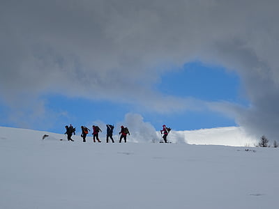 походы на плетёных лыжах, снег, облака, Зима, Спорт, люди, на открытом воздухе