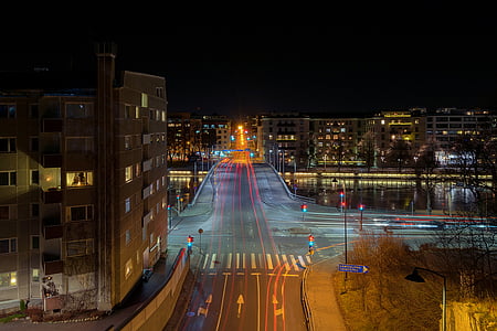 forgalom, éjszaka, város, Turku, híd, folyó, utca