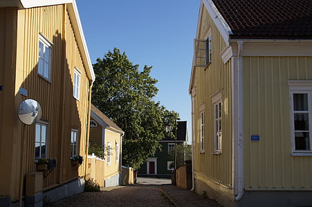 Vimmerby, Småland, Švédsko, město, Silniční vlak, dřevěné domy, historicky