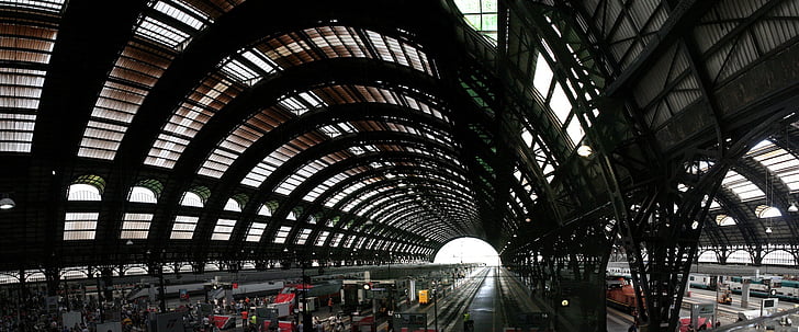 Milaan, centraal station, Milano centrale termen, Railway station overzicht