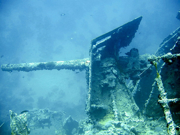 sous l’eau, plongée sous-marine, Thistlegorm, Égypte, mer rouge, épave, armes à feu