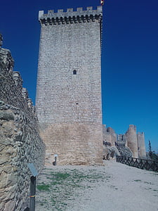 castle, donjon, peñaranda de duero, medieval