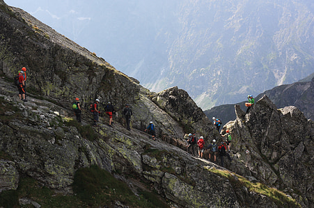 polnische Tatra, Świnica, Wanderweg, aber in den Bergen, Tourismus