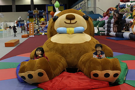 Niedźwiedź, Niedźwiedź największy na świecie, Miś, lalka, gry ogród, park rozrywki