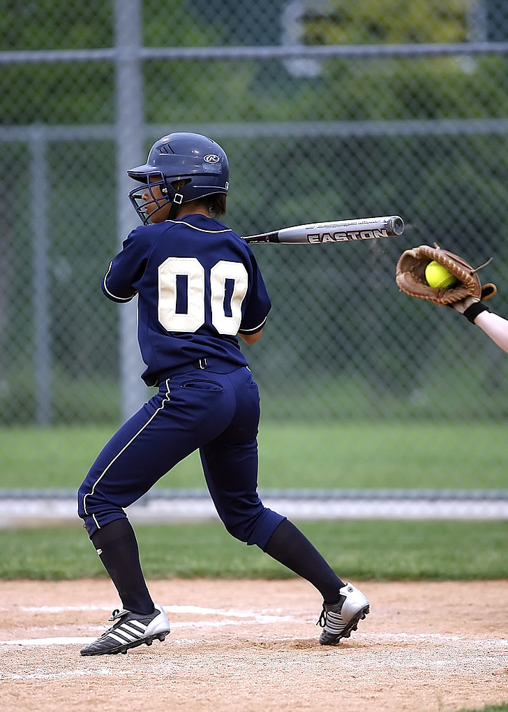 beísbol con pelota blanda, Softbol de niñas, Atleta, bola, chica, juego, Murciélago