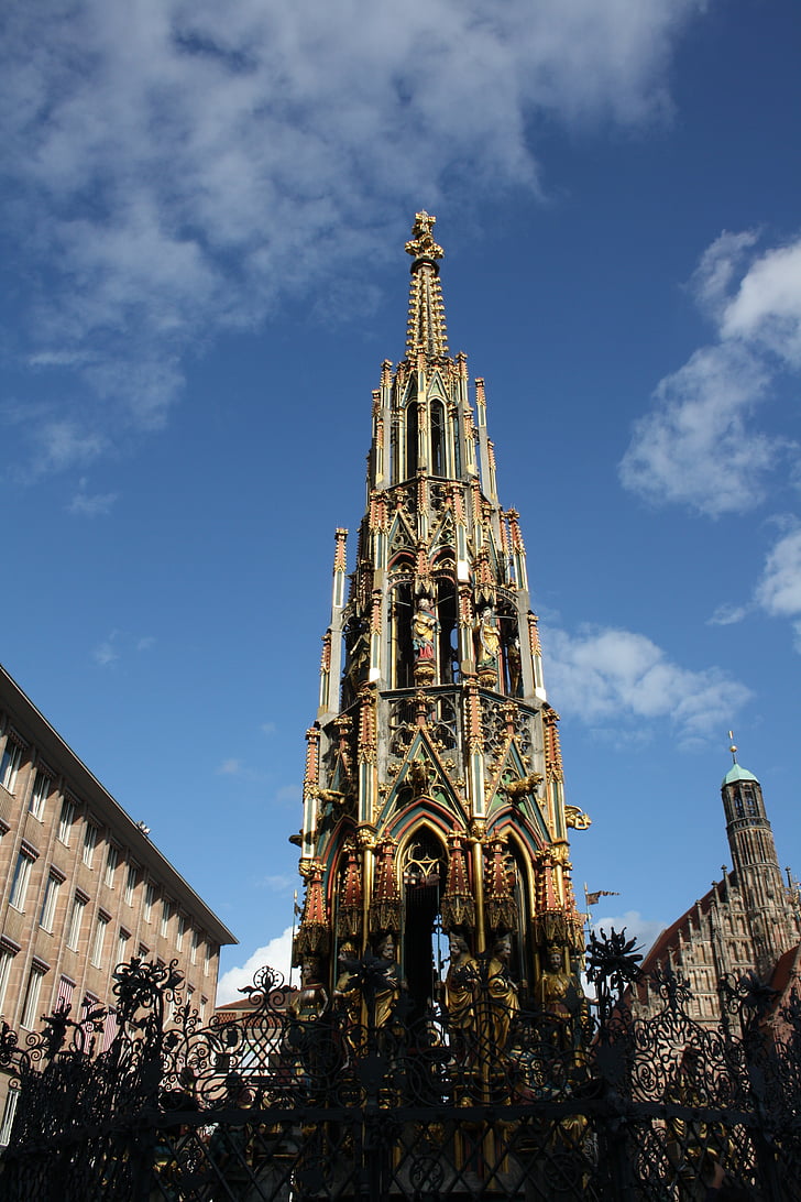 Nuremberg, önskar well, fontän, förgyllda, gamla stan, religiösa, Gothic