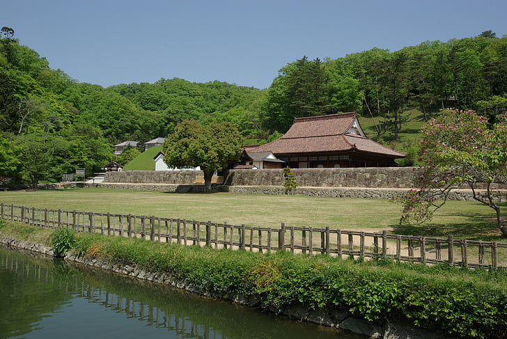 Okayama, Szkoła Shizutani, kamienny mur