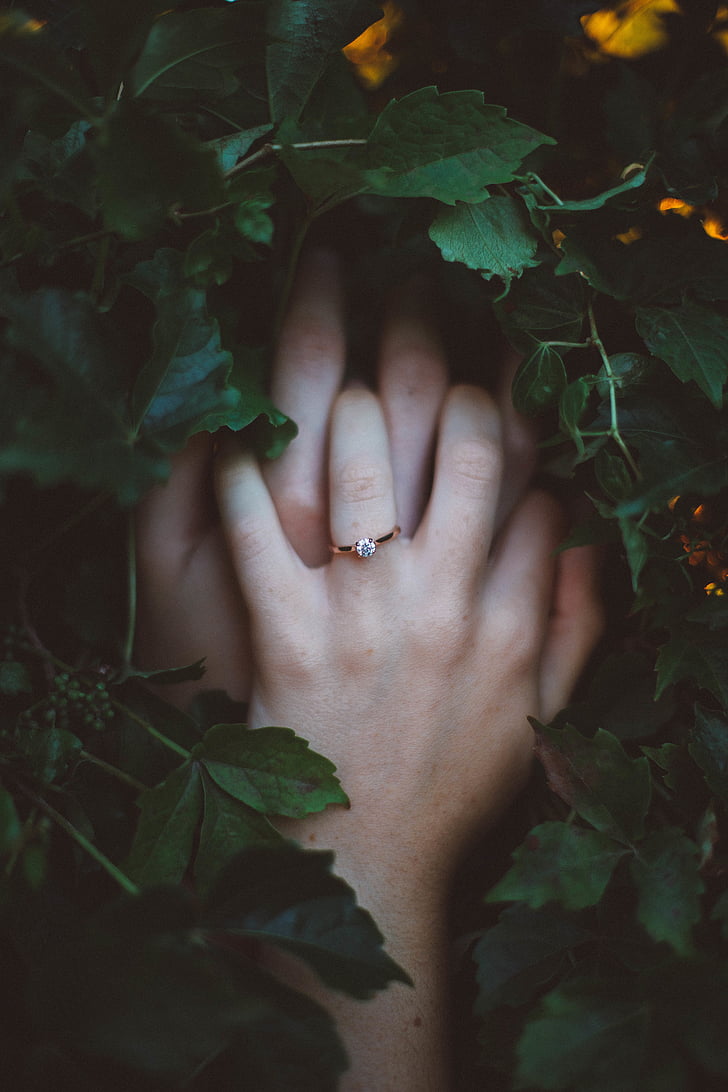 hands, gold, diamond, solitaire, ring, surrounded, green