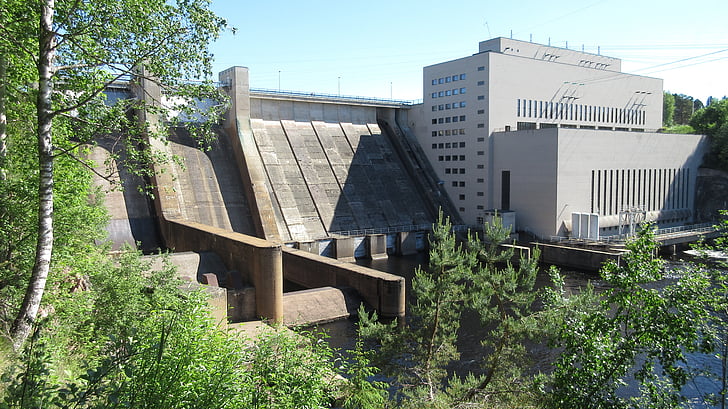 Saint concerné, leppiniemi, rivière d’Oulu, Muhos, centrale électrique