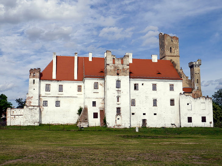 Blokada, Brzecław, Czeski, ruiny