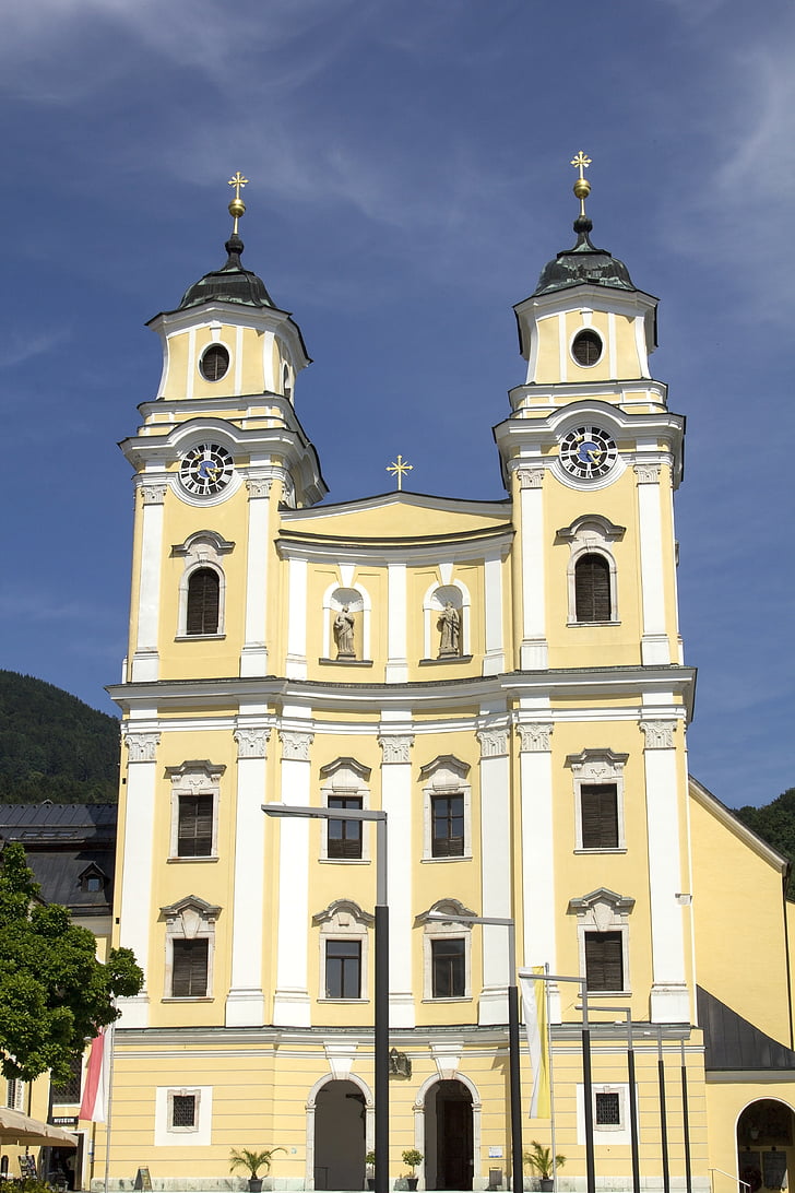 Basilique, St michael, Mondsee, Salzkammergut, région, Haute-Autriche, Autriche
