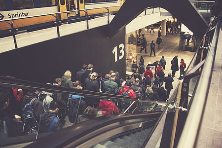 public, transport, gens, escalator, station, trains, escaliers