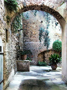 Itálie, Ischia –, Castello aragonese, průchod, kámen, zeď, obaly na květináče