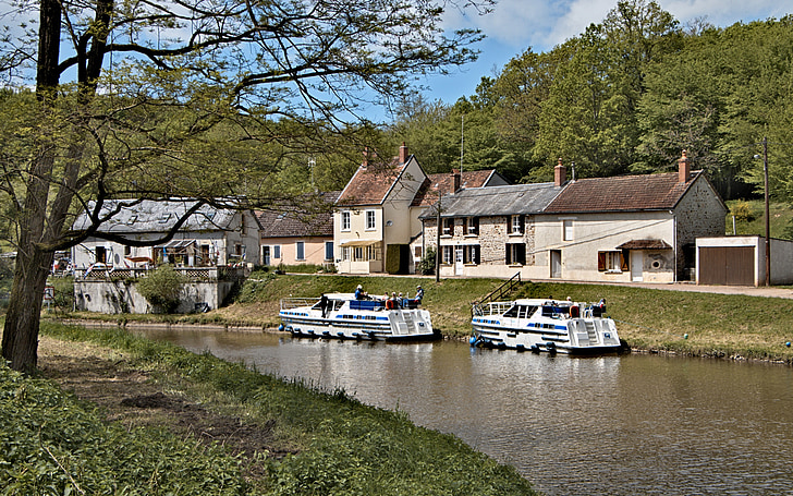 nivernais kanalına, bağlantı noktası brûlé, Nièvre, Gezinti, Marina, kanalları, su kursları