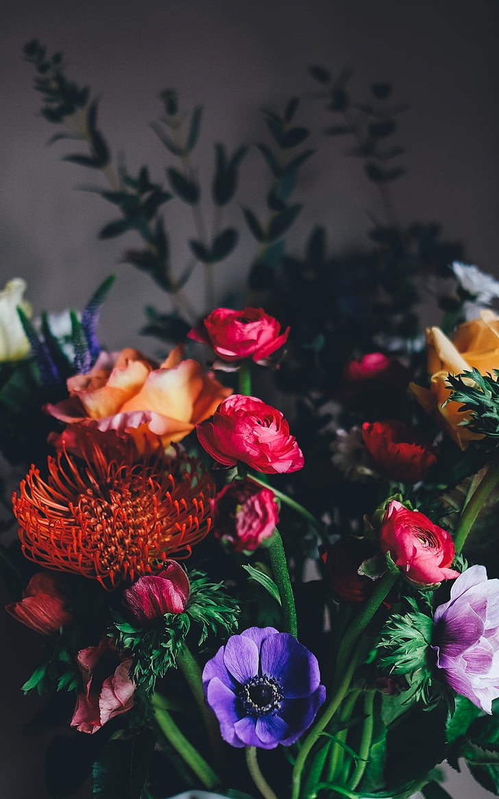 selektive, Fokus, rot, lila, künstliche, Blumen, Vase