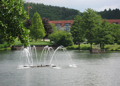 Weiskirchen, Saarland, Kurpark, agua, estanque, fuente