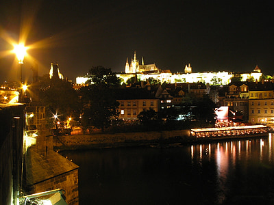 Praga, Praha, Zamek, noc, nocne zdjęcie, Latarnia, wetława