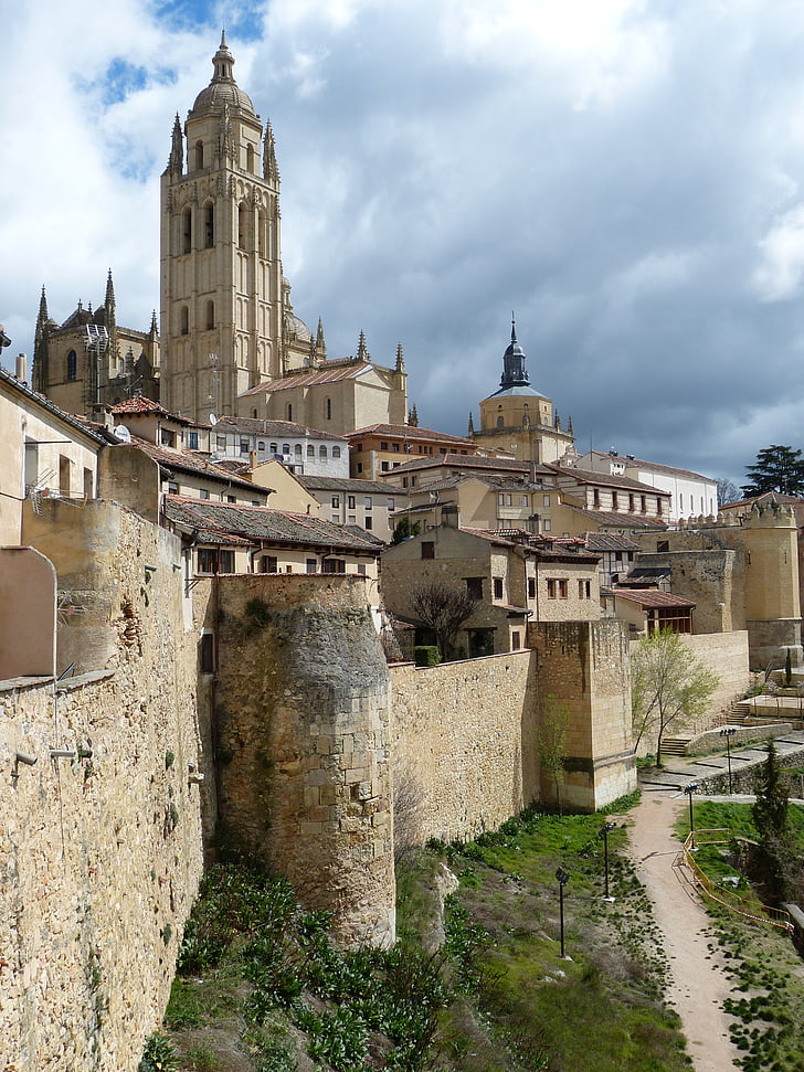 Segovia, Spanyolország, kasztíliai király, székesegyház, templom, gótikus, óváros