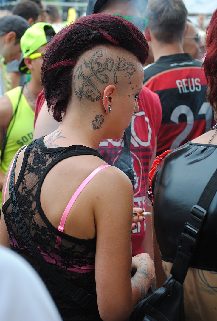 punk, ulica parada, Zurich, glava, portret, tetovaža, žena