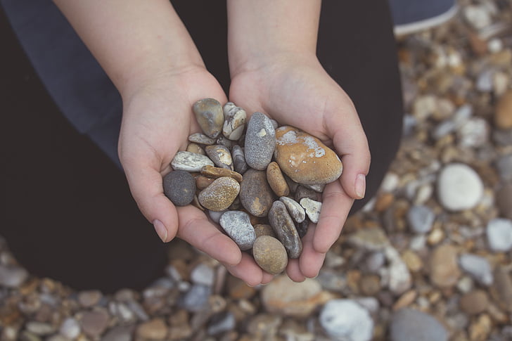 persoon, bedrijf, stenen, steentjes, rotsen, handen, strand