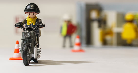 Playmobil, joguina, figures, oficis de la construcció, motocicletes, Caspe, bicicleta